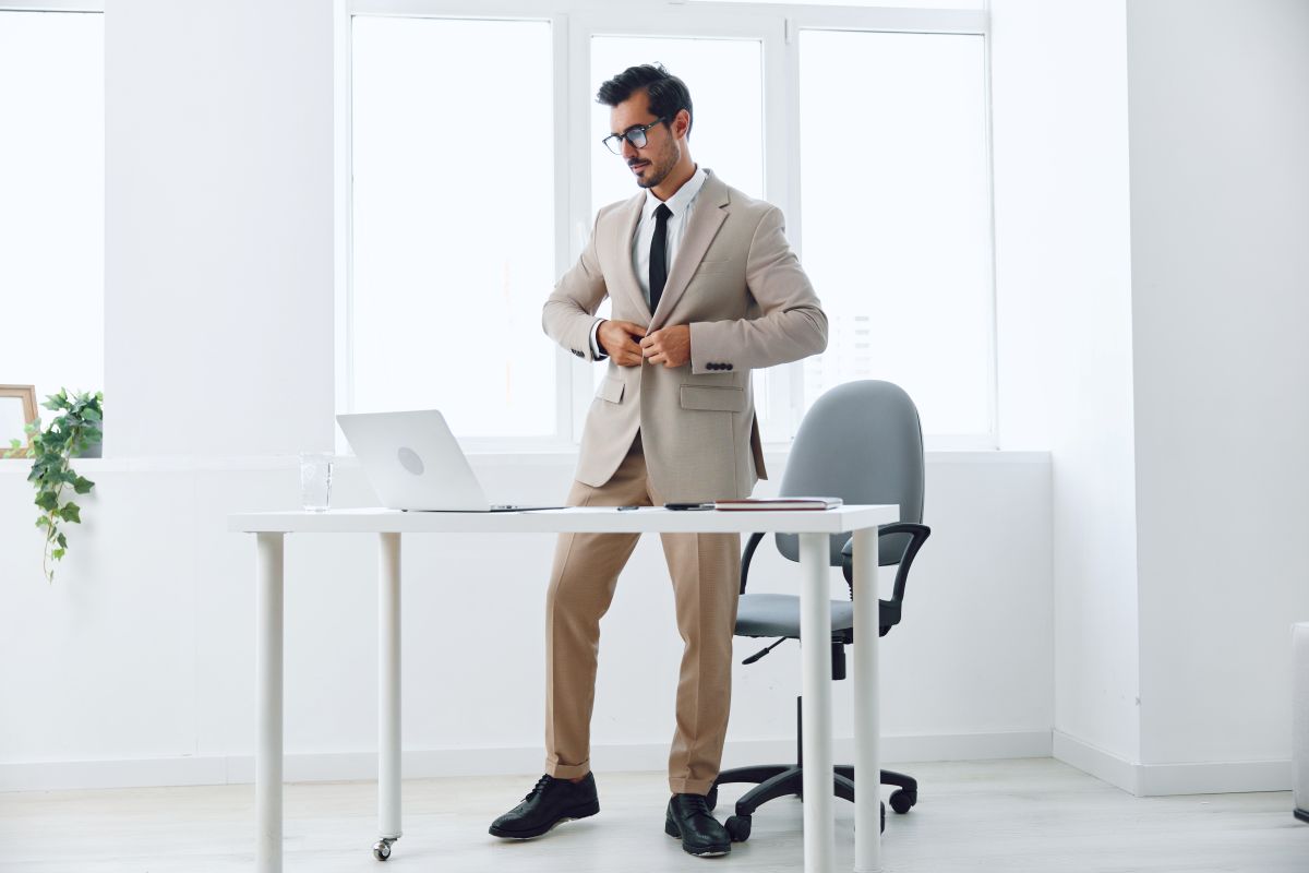 Un freelance quitte son bureau